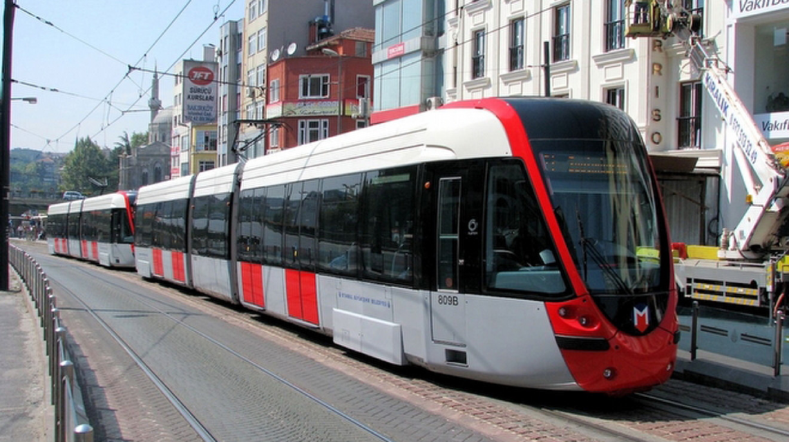 İstanbul'a yeni tramvay hattı geliyor: İBB resmen duyurdu!