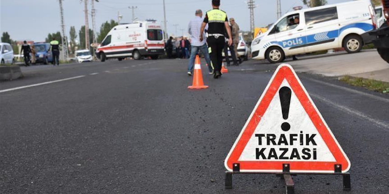 Samsun'da trafik kazası, 1 ölü, biri çocuk 2 yaralı var!