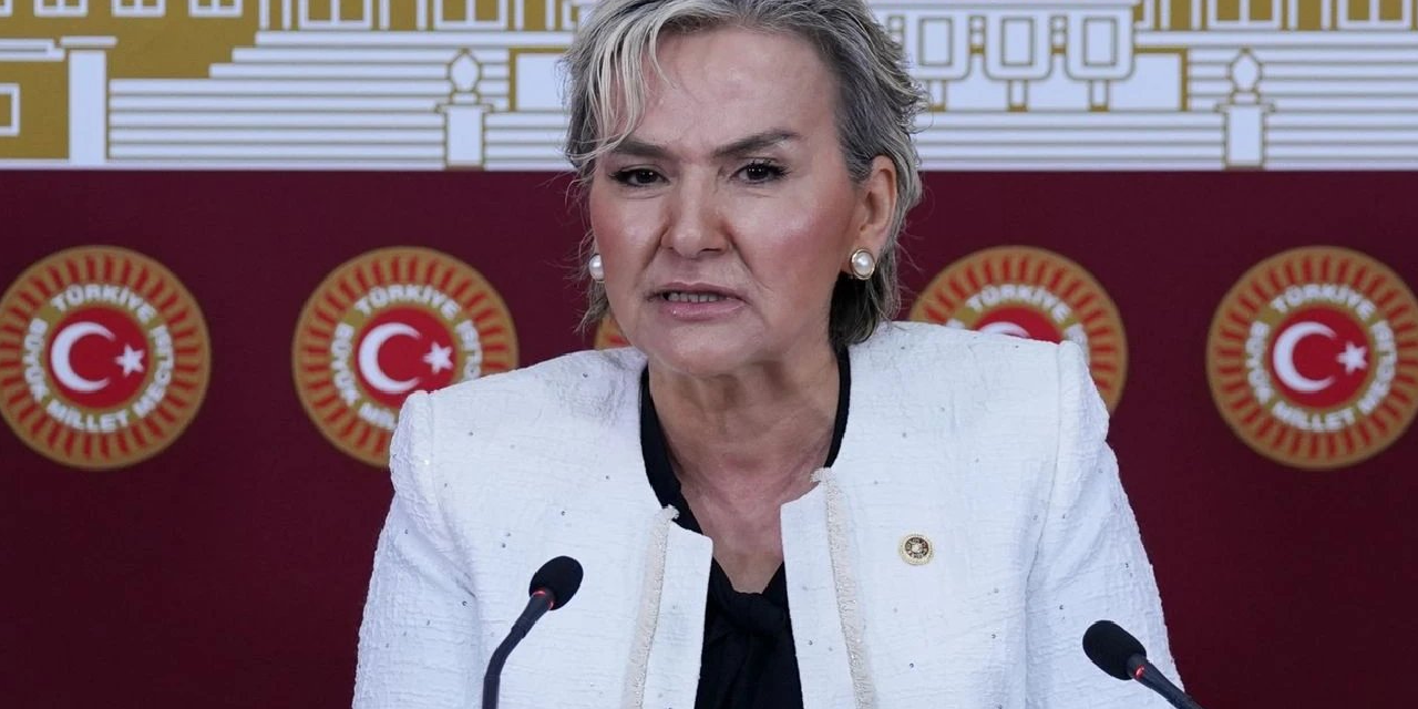 İYİ Parti'den istifa eden isim CHP'ye katıldı