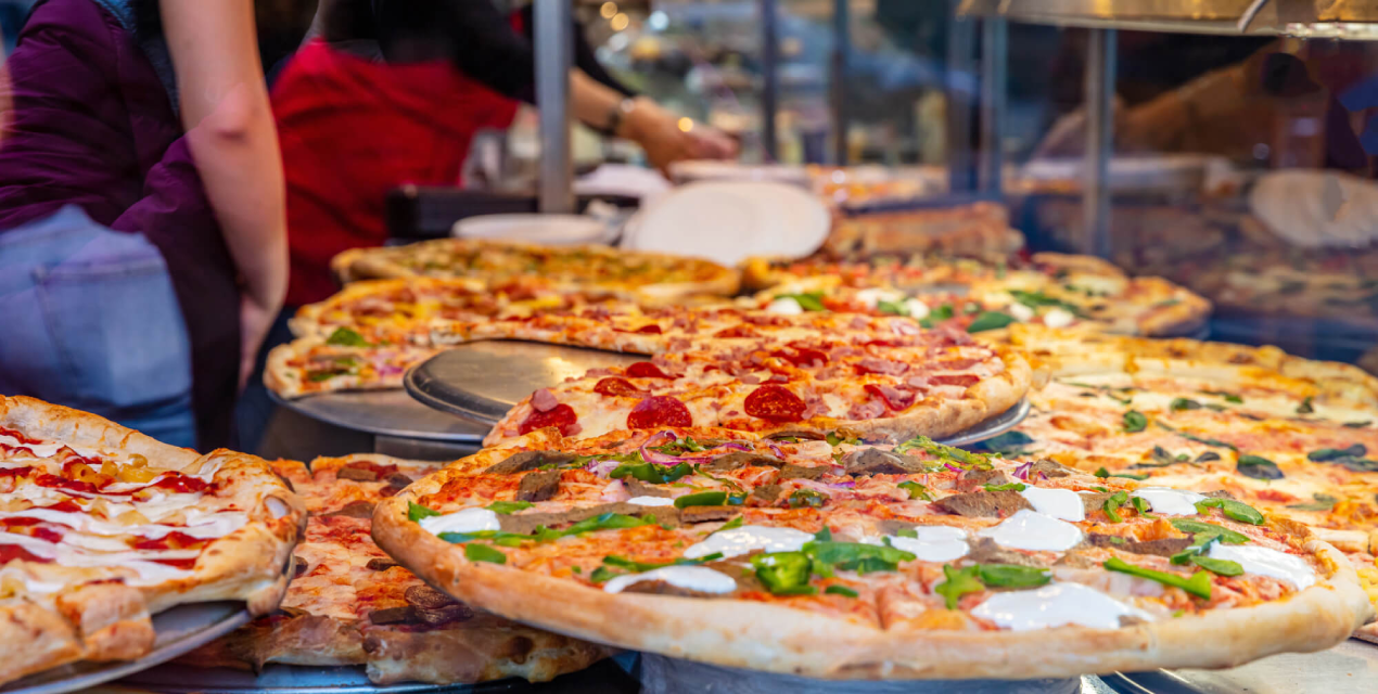 Pizza dükkanında mide bulandıran görüntüler! İnsan sağlığı böyle hiçe sayıldı