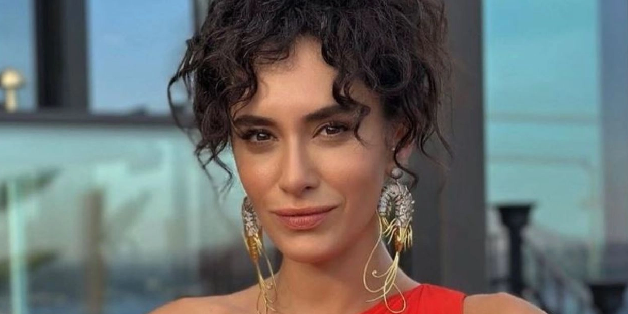 Hande Doğandemir 'Geldi benimki' diyerek yeni aşkı paylaştı