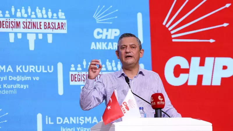 Özgür Özel’den teğmenlere destek: Atatürk'e bağlılık sunmak ne zamandan beri suç sayılıyor