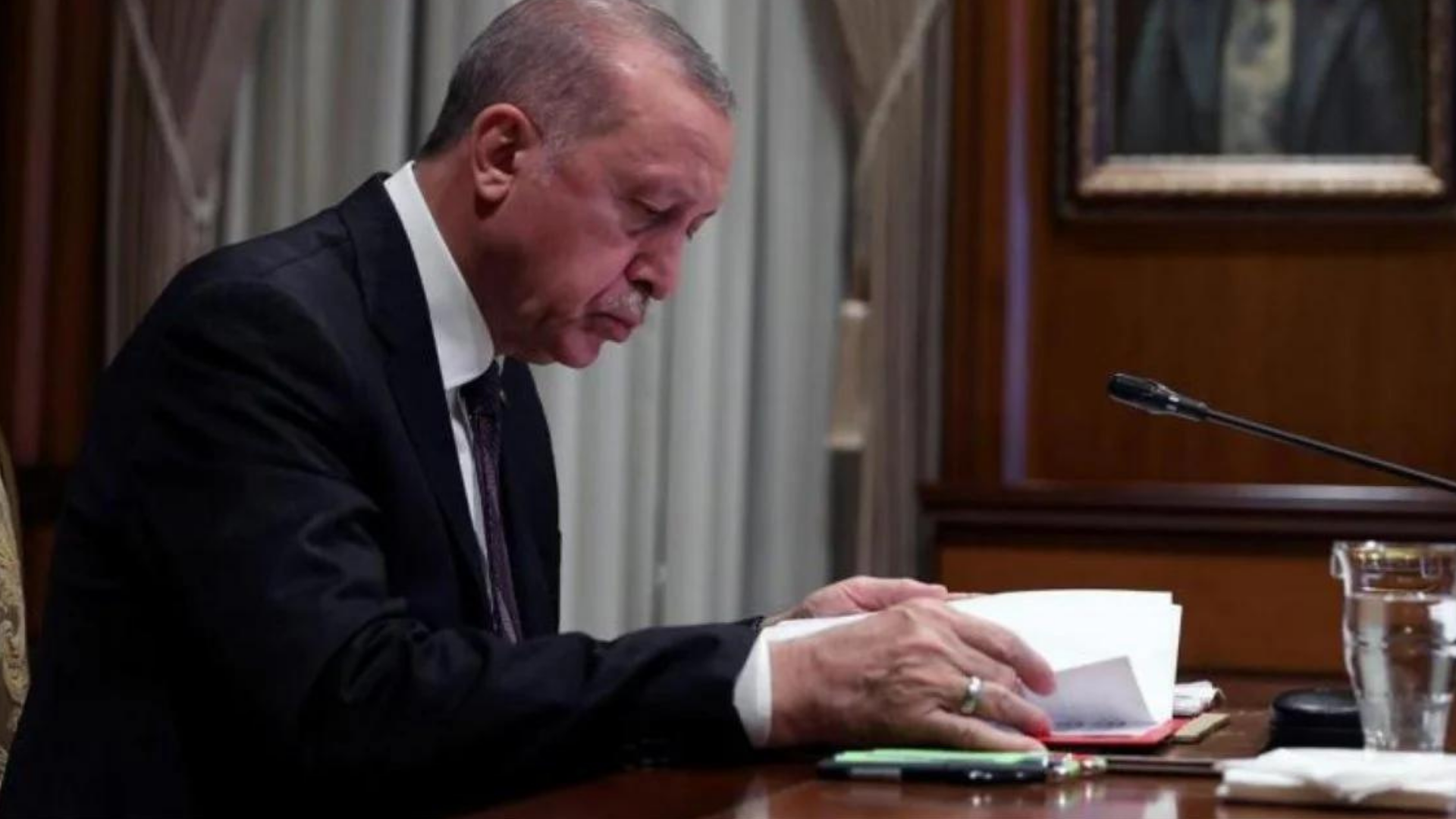 Erdoğan, 11 üniversiteye yeni rektör atadı