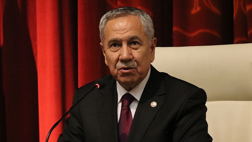 Bülent Arınç'tan Melek İpek açıklaması: Vefalı olma hasletini yerine getirdim