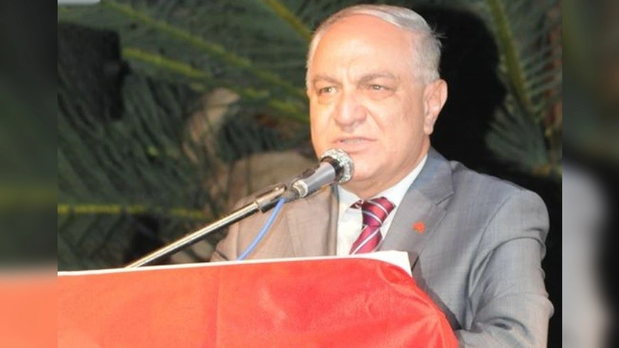 Eski MHP milletvekili Kamil Erdal Sipahi ilaç içerek intihara kalkıştı
