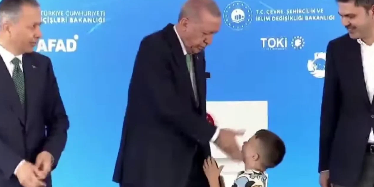 Önce tokat attı sonra harçlık verdi: Erdoğan'dan şaşırtan hareket