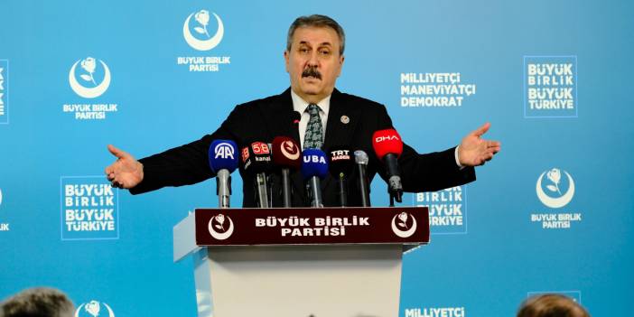 Mustafa Destici ortağını dürttü: Asgari ücret yılda iki kez tespit edilsin