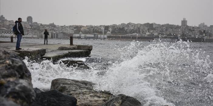 İstanbul Valiliği'nden Marmara Denizi için fırtına uyarısı