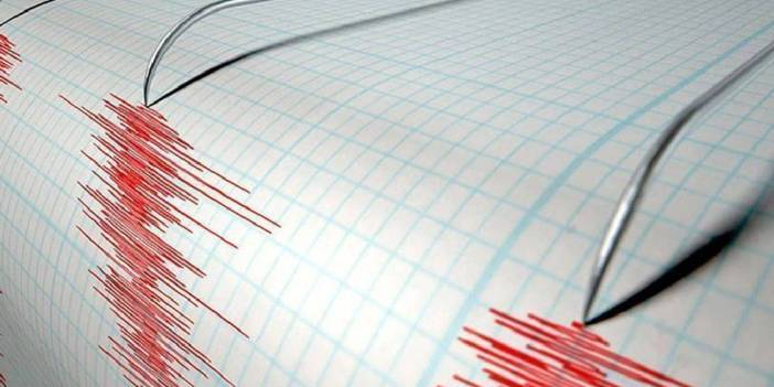 İran'da büyük deprem: Fena sallandılar