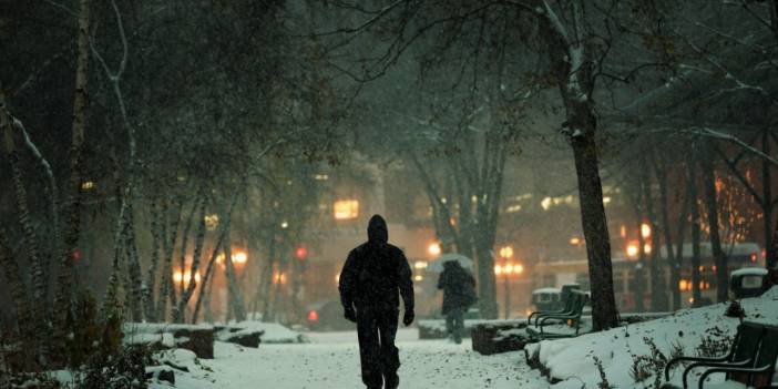 Meteorolojiden 17 ilde şiddetli kar ve fırtına uyarısı: Hava sıcaklığı 10 derece birden düşecek