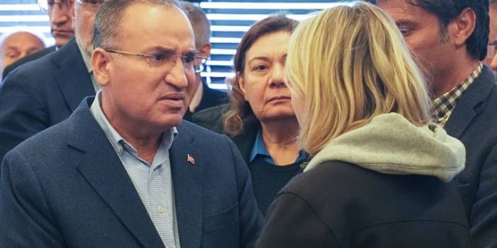 Bekir Bozdağ'dan Sırrı Süreyya Önder'e ziyaret: Allah Sırrı Başkan'ı sevdiklerine bağışlasın