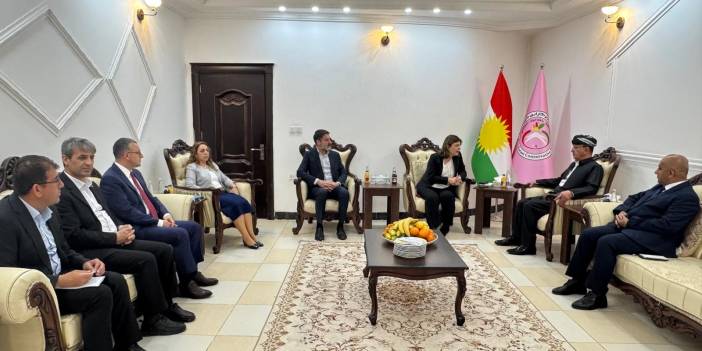DEM Parti heyeti Erbil'de siyasi parti ve STK'larla bir araya geldi