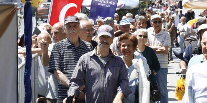 40 bin tane dağıtıldı: Poşet poşet aldılar