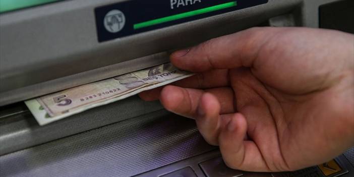 ATM'de para unutulduğunda ne yapılmalı? Bu yöntemlerle paranızı geri alabilirsiniz!