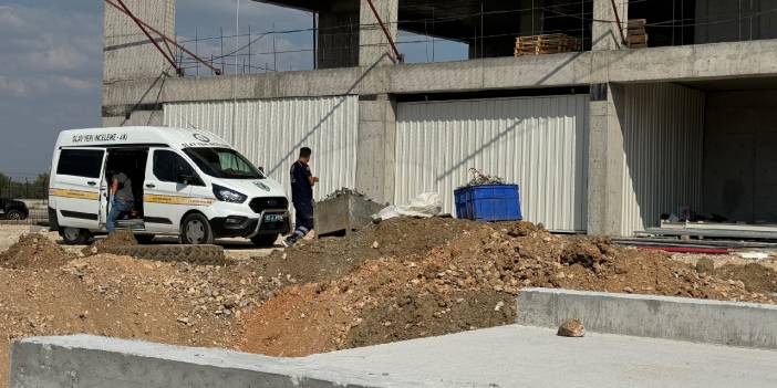 Manisa'da iş cinayeti: Bir işçi göçük altında can verdi