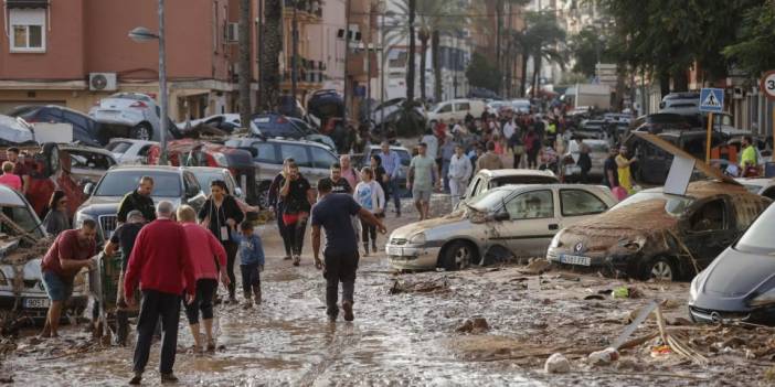 İspanya'da sel felaketinde ölenlerin sayısı 205'e yükseldi