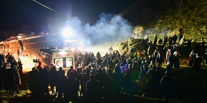 Van’da kaya parçaları çobanların üzerine düştü: Bir çoban hayatını kaybetti