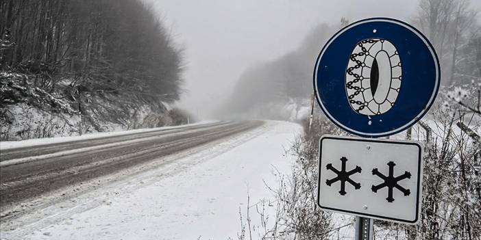 Kar yağışı ve buzlanmaya dikkat: Zorunlu olmadıkça trafiğe çıkmayın