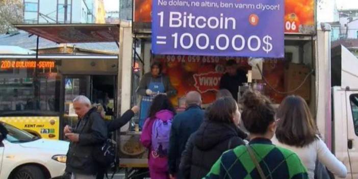 Kadıköy'de bitcoin lokması dağıtıldı, halk kuyruğa girdi