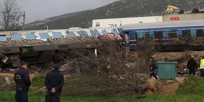 Rusya’da tren faciası: Kamyon ile tren çarpıştı