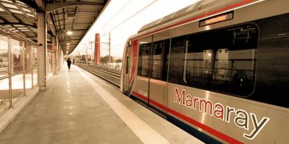 Marmaray'da intihar girişimi