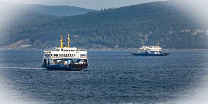 Çanakkale'de feribot seferlerine fırtına engeli