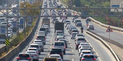 İstanbul'da haftanın ilk gününde trafik yoğunluğu
