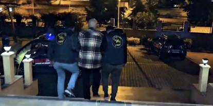 Biri kırmızı, diğeri yeşil bültenle aranıyordu: Interpol’ün aradığı suçlular Türkiye'de yakalandı
