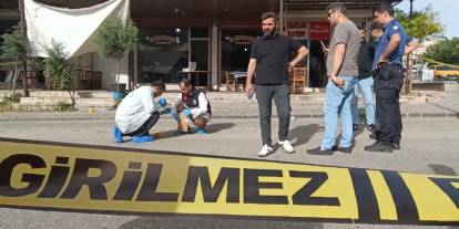 Kahvehane önünde silahlı saldırı: 1 kişi hayatını kaybetti