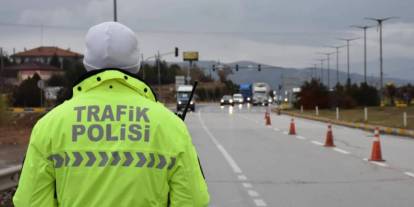 Yeni trafik yasası Meclis'te: Konvoylara ağır yaptırımlar geliyor
