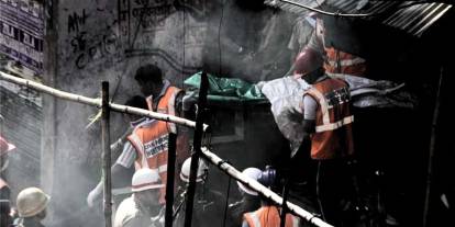 Hindistan'da yangın faciası: 8'i çocuk 17 ölü