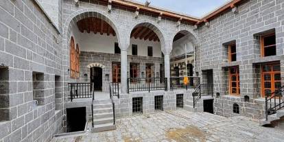Diyarbakır'da tarihi konak satılıyor: İstenen rakam dikkat çekti