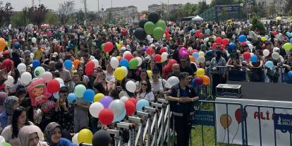 Ali Asaf'ın hayali gerçek oldu: Binlerce kişi minik kanser savaşçısı için balon uçurdu
