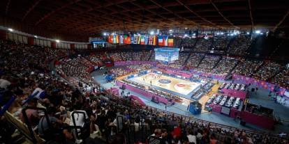FIBA Kadınlar EuroBasket'te Türkiye maçında seyirci rekoru kırıldı
