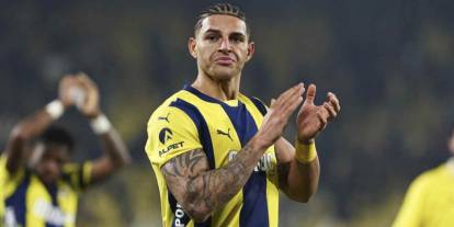 Yıldız futbolcu saçlarını sarıya boyattı: İmaj değişikliğinin nedeni belli oldu