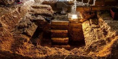 Unutulmuş merdiven 400 yıllık sırrı açığa çıkardı