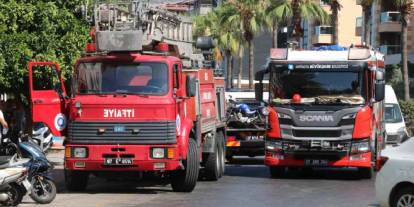 Turizm cennetinde korkutan yangın: Turistler tahliye edildi