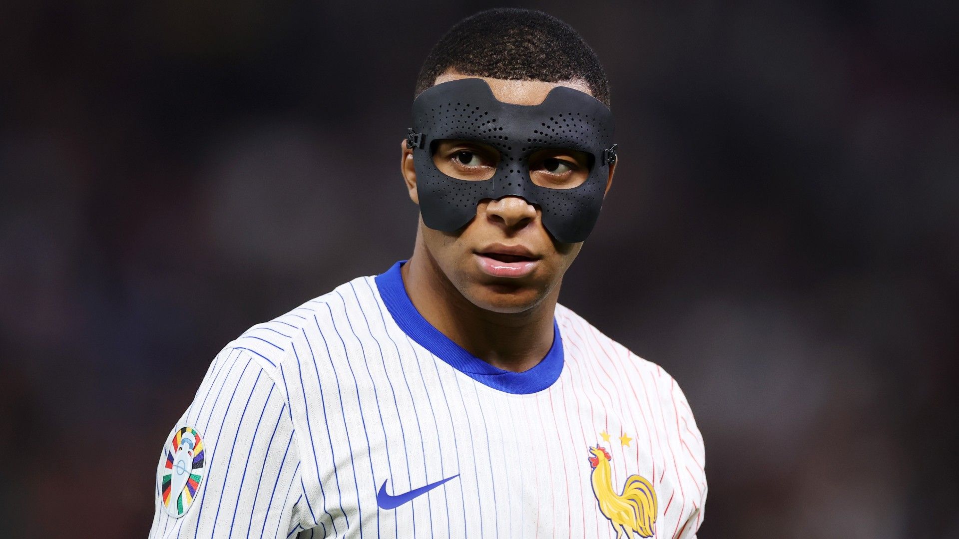 060724-kylian-mbappe-of-france-looks-on-1920.jpg