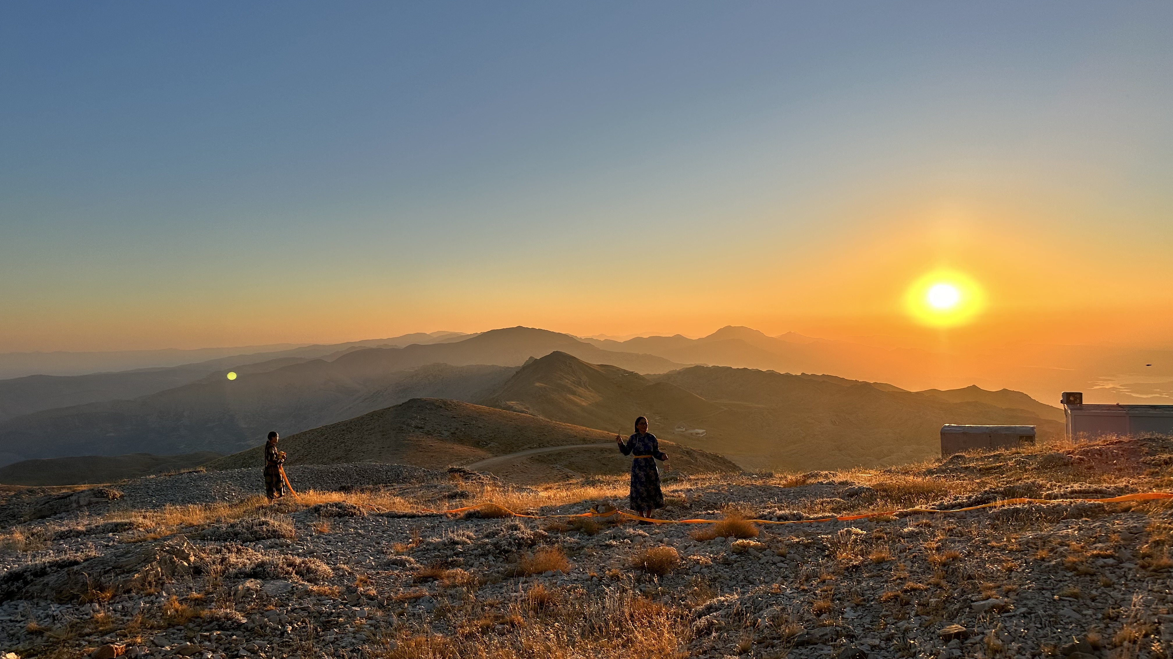 aa-20240824-35474208-35474202-adiyamandaki-2-kommagene-bienalinde-nemrut-gun-dogumu-okumalari-etkinligi-yapildi-001.jpg