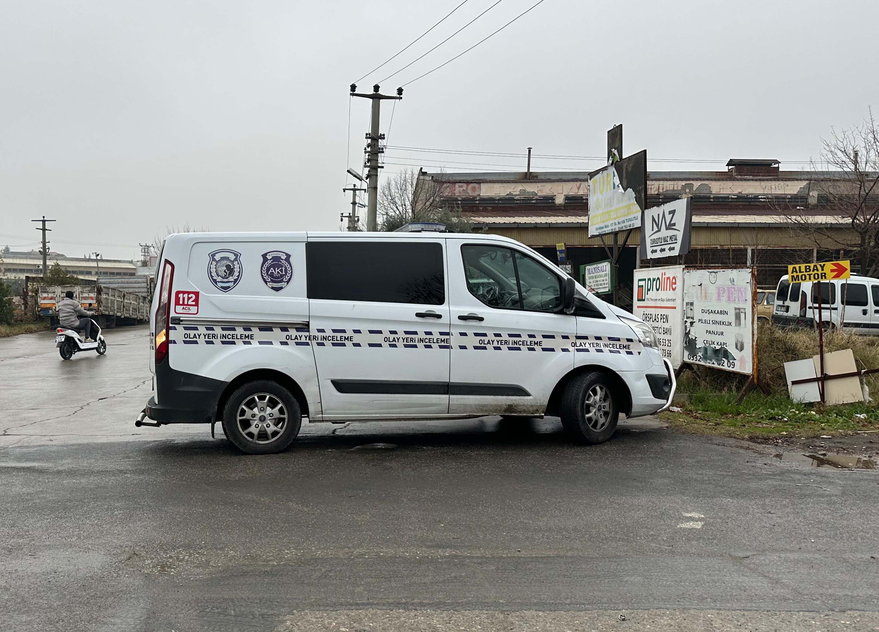 esini-barisma-teklifini-reddettigi-icin-453480-133909.jpg