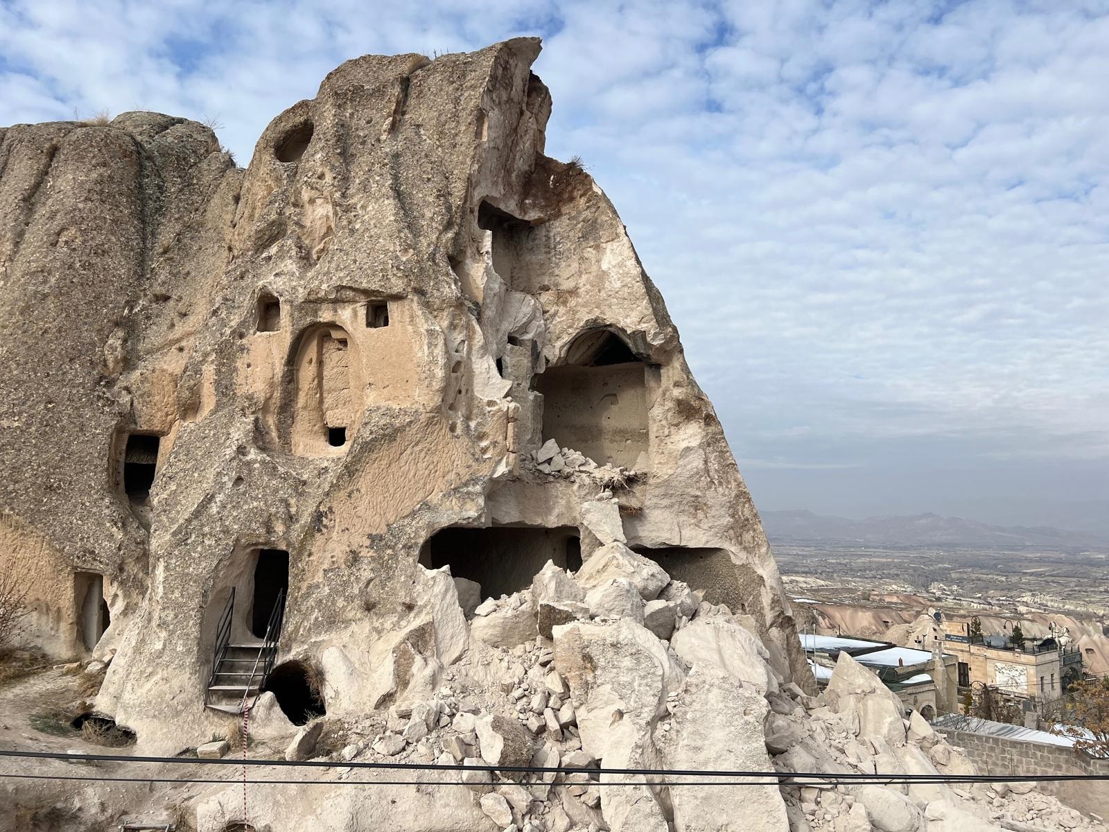 kapadokyada-peribacasinin-yikilma-ani-k-455502-134467.jpg