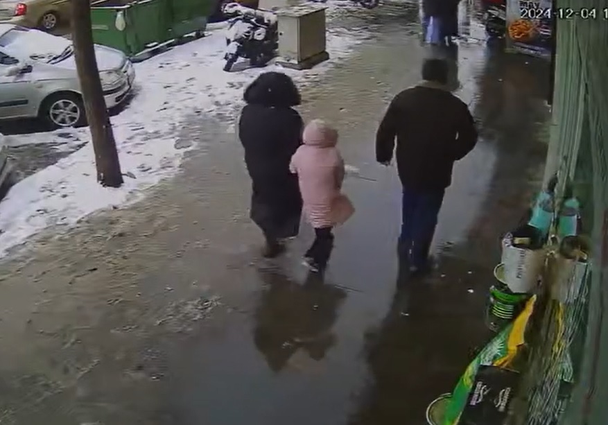 kombi-bacasindaki-buz-sarkiti-3-kisinin-454937-134300-001.jpg