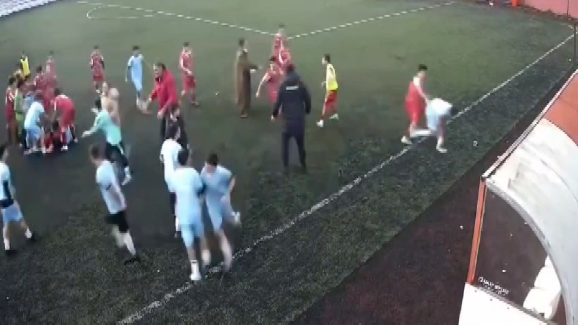 istanbul-sislide-u-14-macinda-futbolcu-464515-137230.jpg