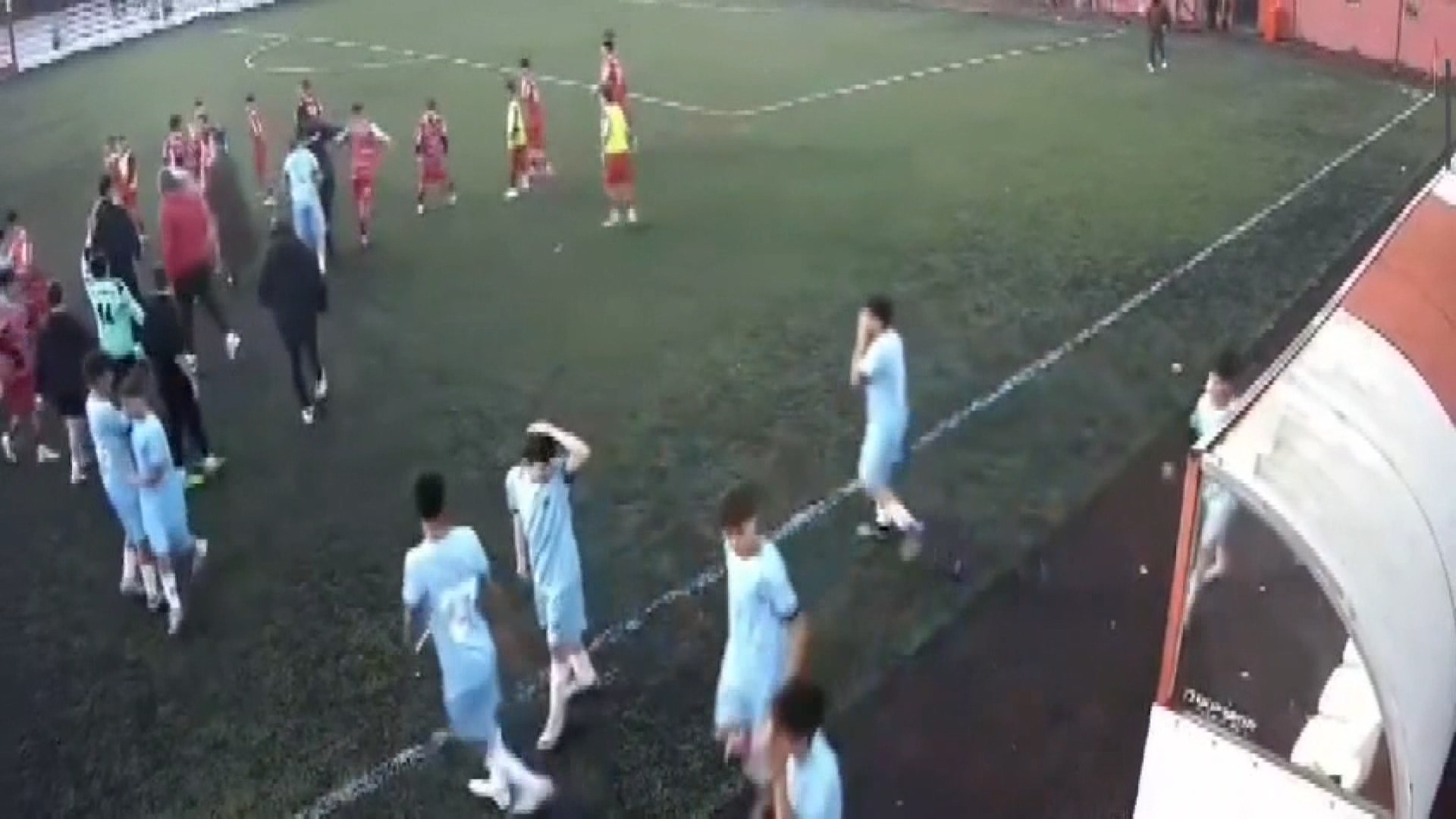 istanbul-sislide-u-14-macinda-futbolcu-464518-137230.jpg