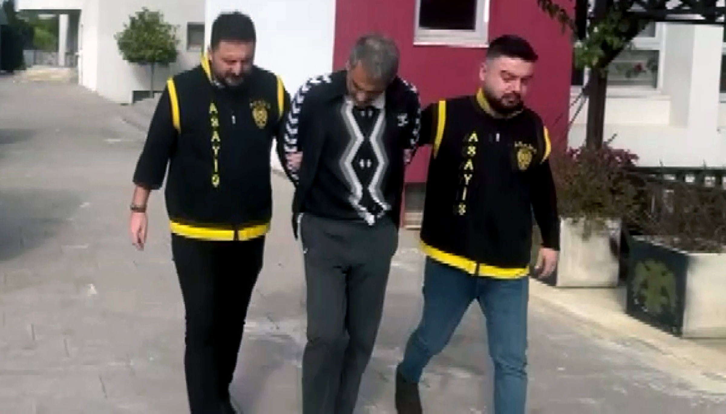 bir-ayda-4-bisiklet-caldi-ulasim-ihtiy-477399-141104.jpg