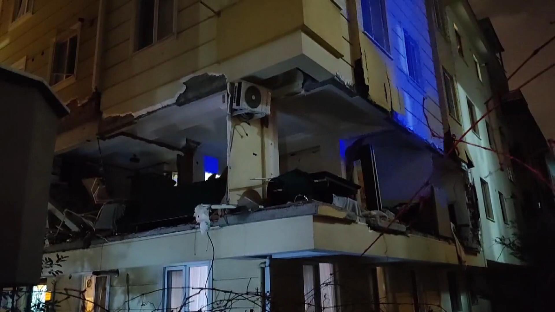 istanbul-umraniyede-4-katli-binada-patl-485012-143462.jpg