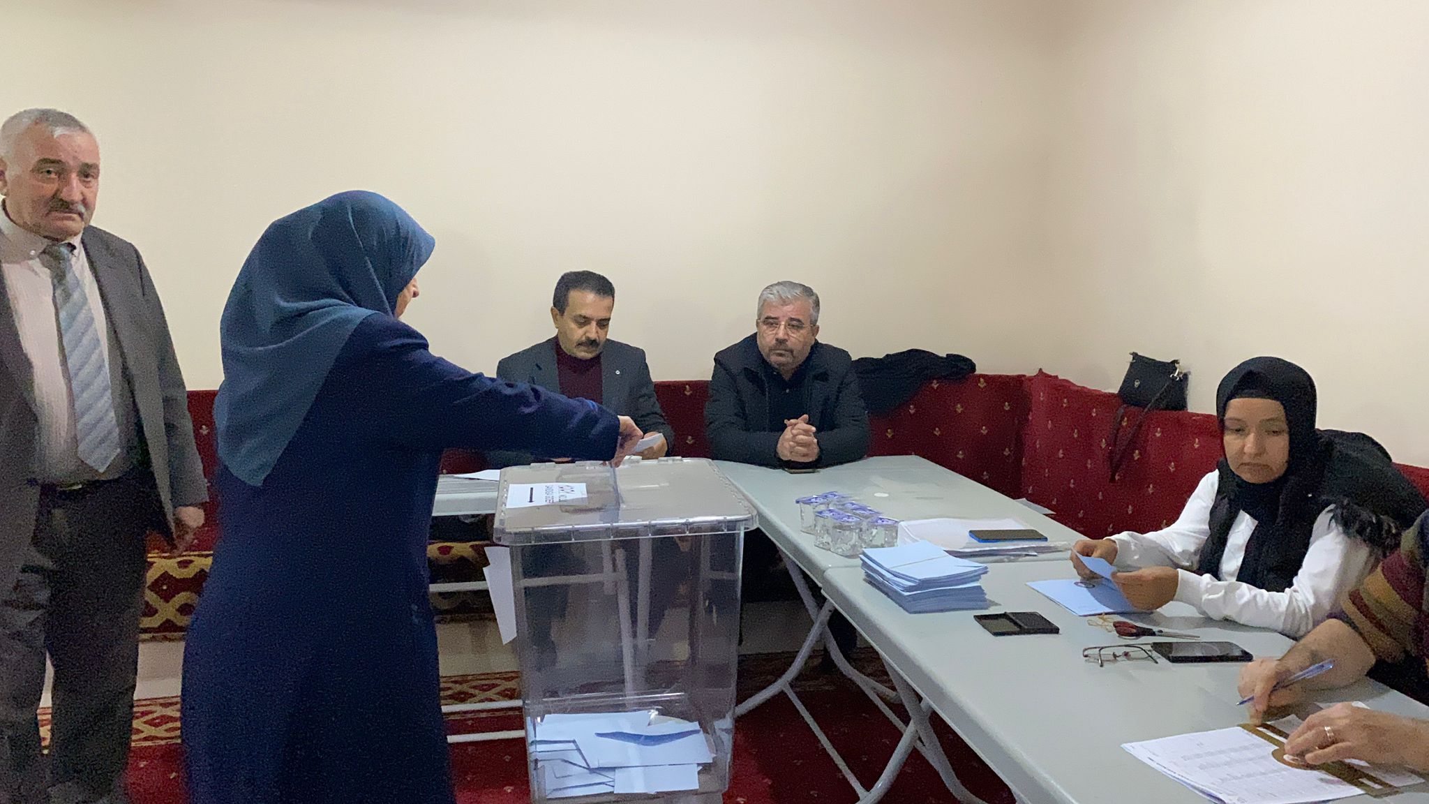 referandumla-ayri-koy-oldular-muhtarlar-492022-145594.jpg