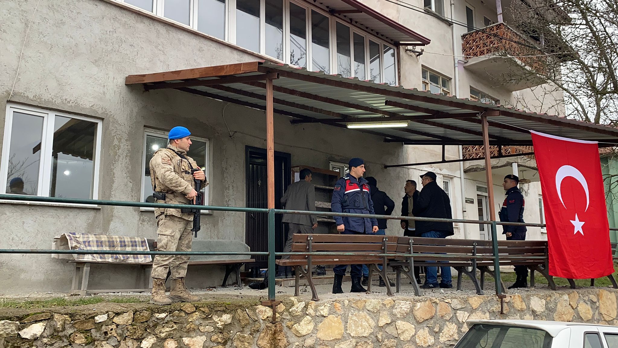 referandumla-ayri-koy-oldular-muhtarlar-492023-145594.jpg
