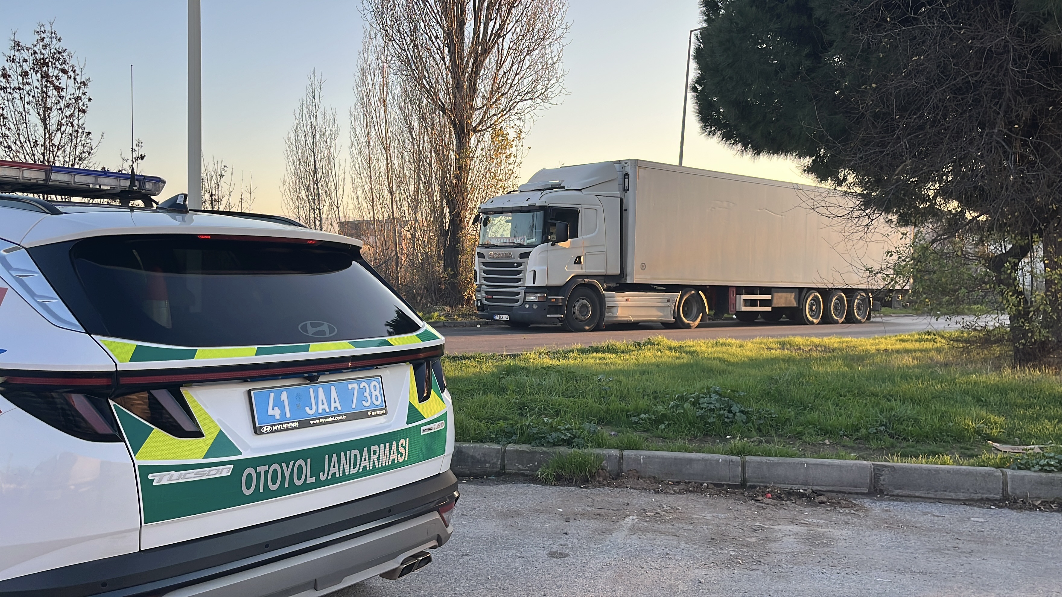 dovulup-boynundan-bicaklanan-tir-soforu-497098-147090.jpg