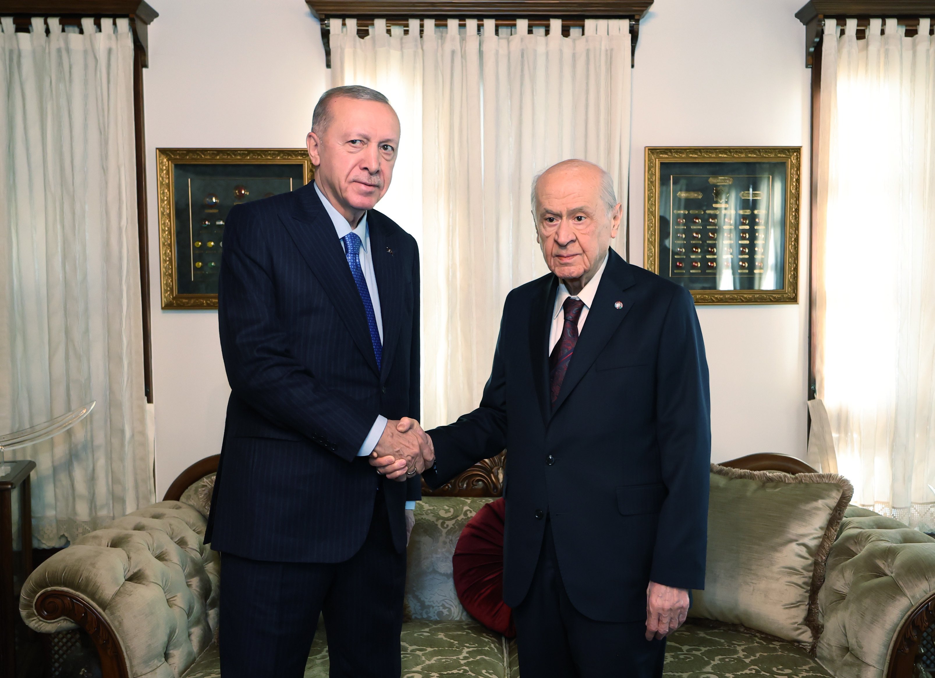 cumhurbaskani-erdogan-bahceli-ile-bir-a-508619-150554.jpg